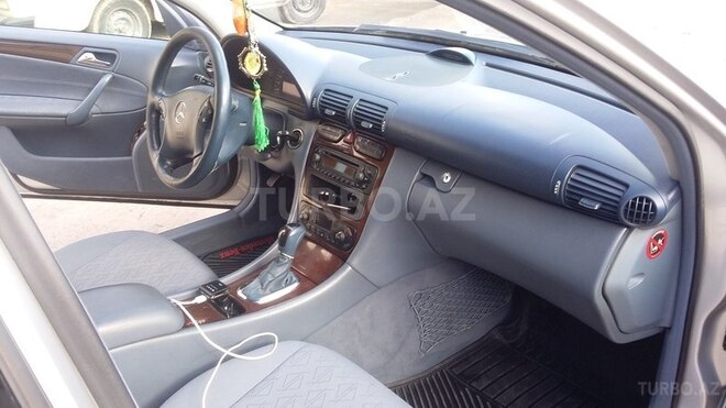 Mercedes C 200 2000, 217,000 km - 2.0 l - Tovuz