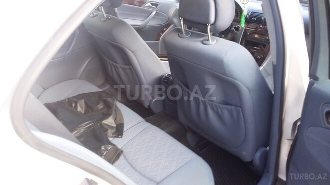Mercedes C 200 2000, 217,000 km - 2.0 l - Tovuz