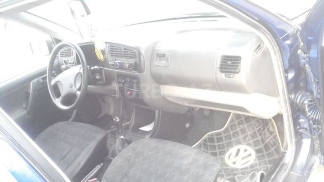 Volkswagen Golf 1993, 25,000 km - 1.6 l - Zaqatala