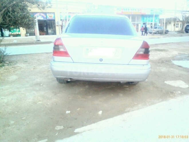 Mercedes C 180 1995, 264,500 km - 1.8 l - Bakı