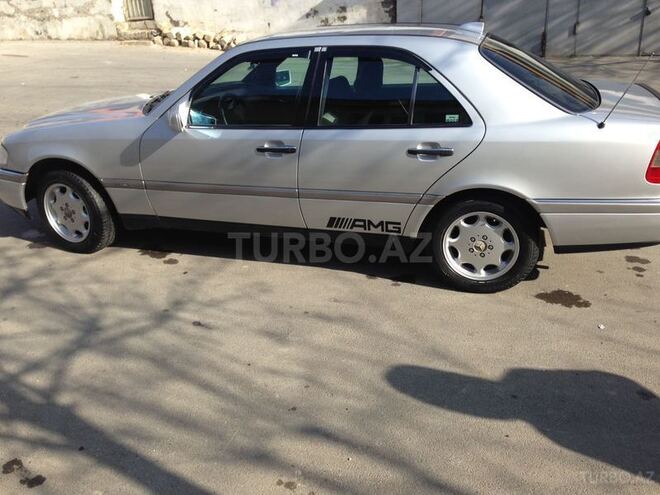 Mercedes C 200 1995, 250,000 km - 2.0 l - Bakı