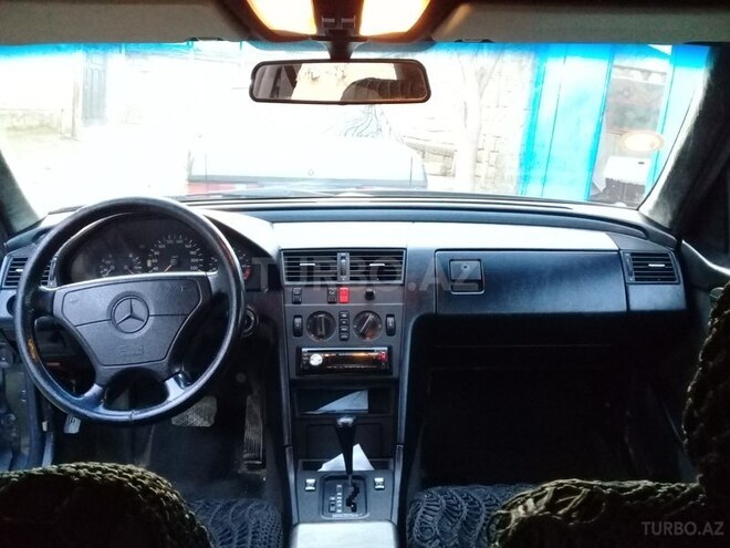 Mercedes C 220 1993, 366,330 km - 2.2 л - Bakı