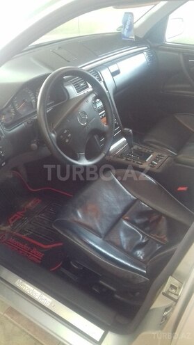 Mercedes E 240 2000, 280,000 km - 0.3 l - Masallı