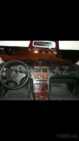Mercedes E 220 1998, 489,000 km - 2.2 л - Bakı