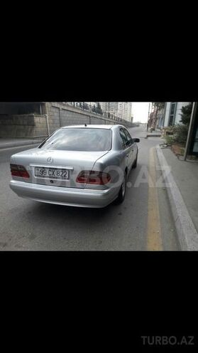 Mercedes E 220 1998, 489,000 km - 2.2 л - Bakı
