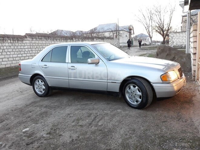 Mercedes A 180 1995, 48,000 km - 1.8 l - Qazax