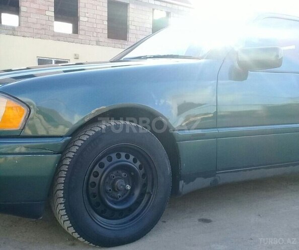 Mercedes C 180 1995, 300,000 km - 1.8 л - Sabirabad