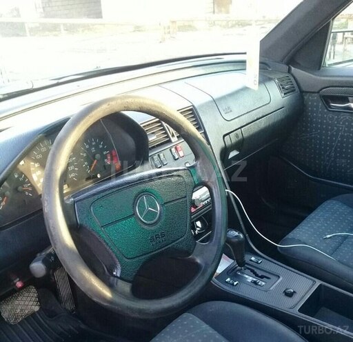 Mercedes C 180 1995, 300,000 km - 1.8 л - Sabirabad