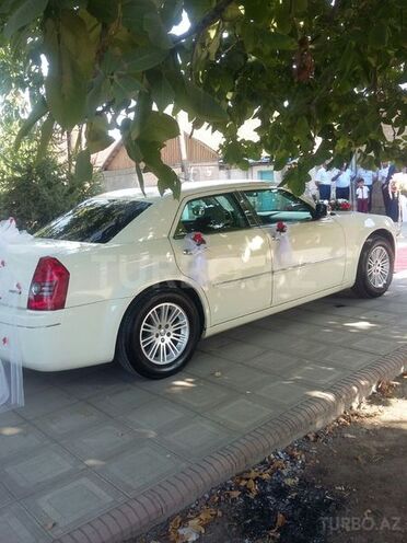 Chrysler 300C 2008, 125,000 km - 2.7 l - Gəncə