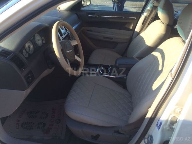 Chrysler 300C 2008, 125,000 km - 2.7 l - Gəncə