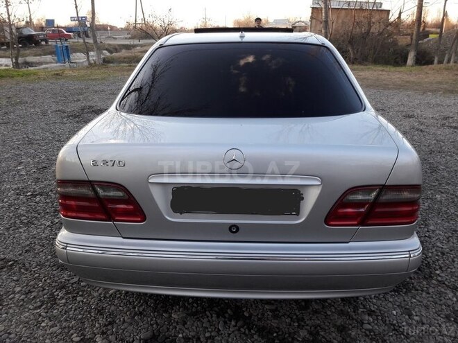 Mercedes E 270 2000, 247,000 km - 2.7 l - Bakı