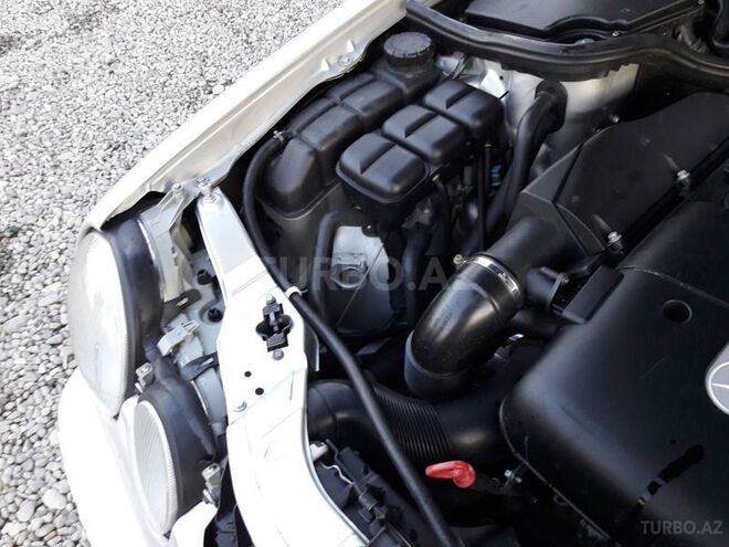 Mercedes E 270 1999, 247,500 km - 2.7 л - Bakı