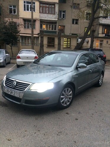 Volkswagen Passat 2005, 123,000 km - 2.0 l - Bakı