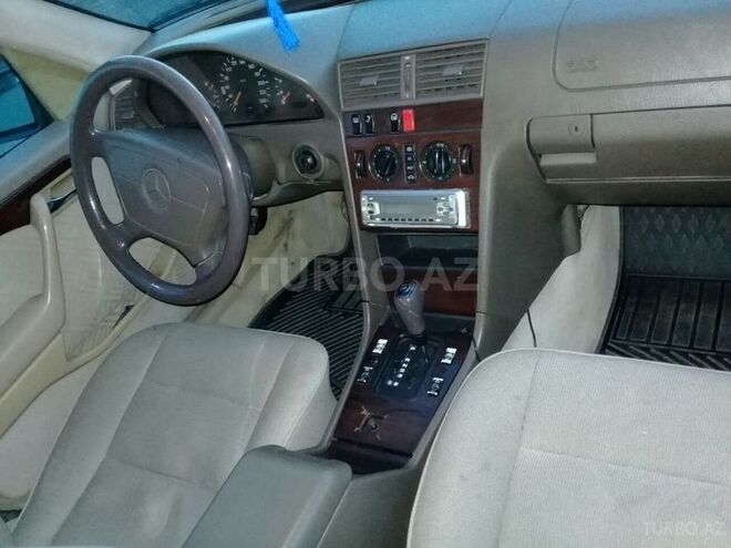 Mercedes C 180 1995, 400,000 km - 1.8 l - Qax
