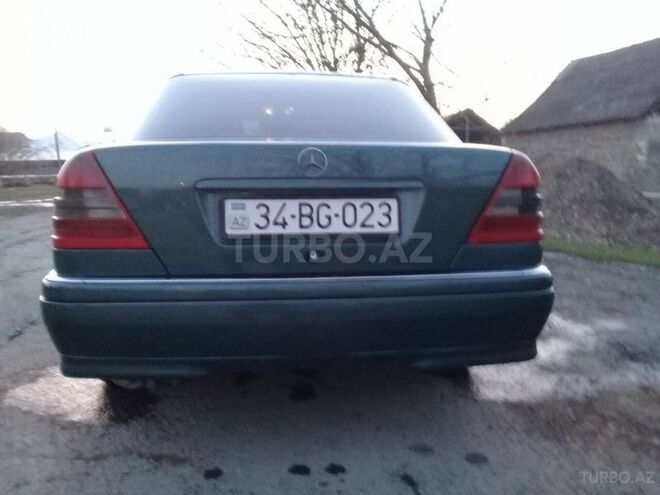 Mercedes C 180 1995, 400,000 km - 1.8 l - Qax