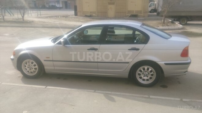 BMW 318 1999, 241,000 km - 1.9 l - Bakı