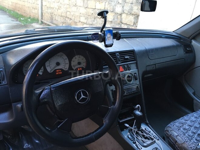 Mercedes C 230 1999, 250,000 km - 2.3 l - Bakı