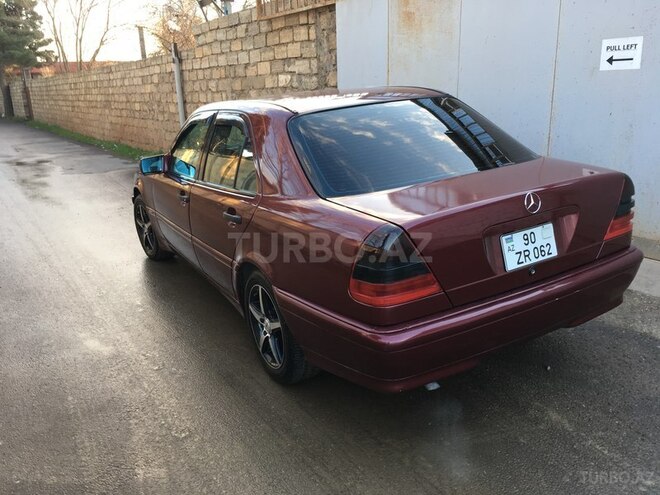 Mercedes C 230 1999, 250,000 km - 2.3 l - Bakı