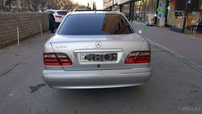 Mercedes E 270 2000, 254,600 km - 2.7 л - Bakı