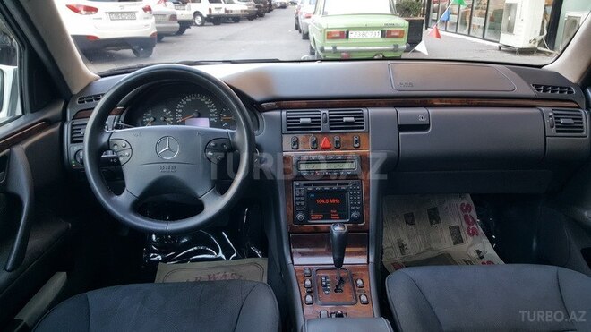 Mercedes E 270 2000, 254,600 km - 2.7 л - Bakı