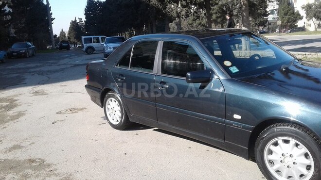 Mercedes C 250 1997, 376,000 km - 2.5 l - Bakı