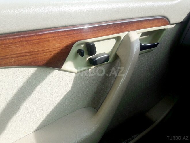 Mercedes C 220 1995, 239,276 km - 2.2 л - Gəncə