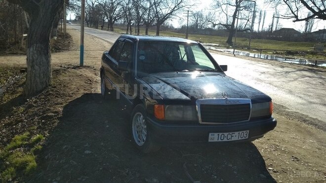 Mercedes E 180 1990, 350,000 km - 2.0 л - Xaçmaz