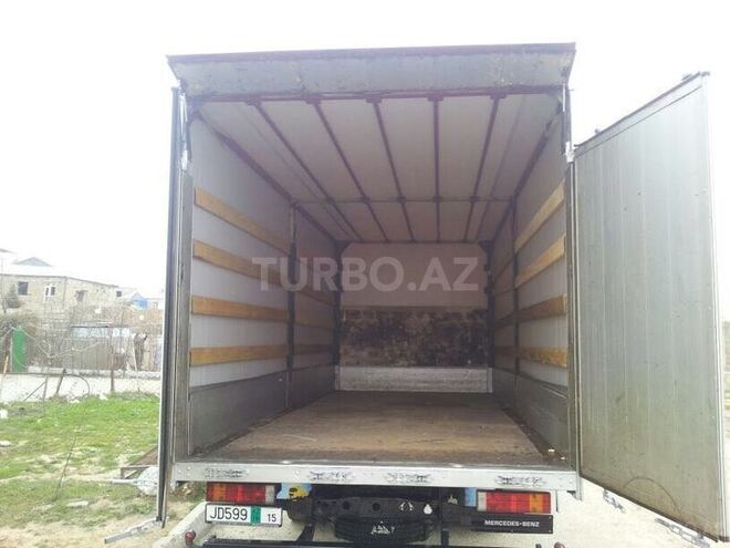 Mercedes Vario 2006, 250,000 km - 4.3 л - Sumqayıt