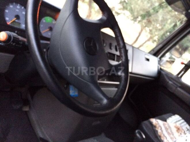 Mercedes Vario 2006, 250,000 km - 4.3 л - Sumqayıt