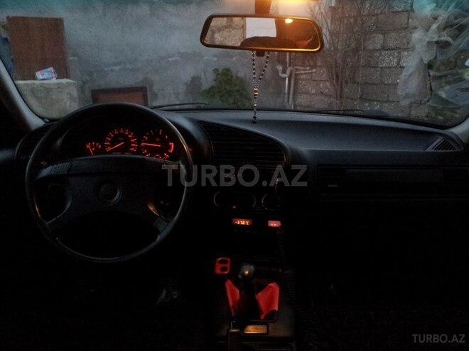 BMW 318 1994, 111,111 km - 1.8 л - Bakı