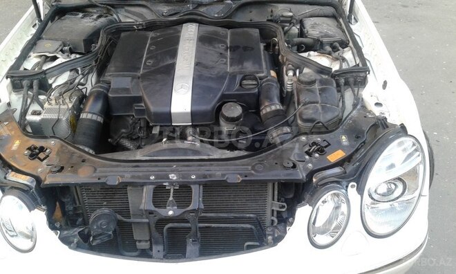Mercedes E 320 2002, 242,000 km - 3.2 l - Bakı