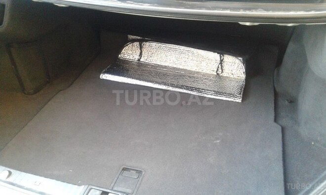 Mercedes E 320 2002, 242,000 km - 3.2 l - Bakı