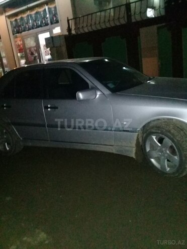 Mercedes C 220 1997, 329,000 km - 2.2 l - Lənkəran