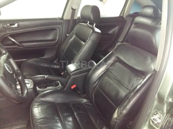 Volkswagen Passat 2002, 283,500 km - 1.8 l - Bakı