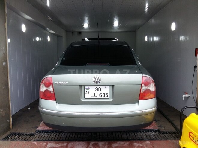 Volkswagen Passat 2002, 283,500 km - 1.8 l - Bakı