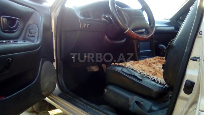 Hyundai Sonata 1996, 2,800,000 km - 2.0 l - Ucar