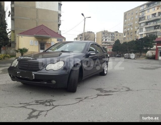 Mercedes C 200 2000, 260,000 km - 2.1 l - Mingəçevir