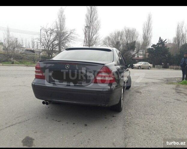 Mercedes C 200 2000, 260,000 km - 2.1 l - Mingəçevir