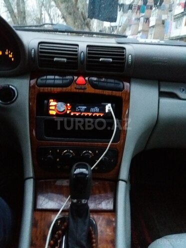 Mercedes C 200 2000, 260,000 km - 2.1 l - Mingəçevir