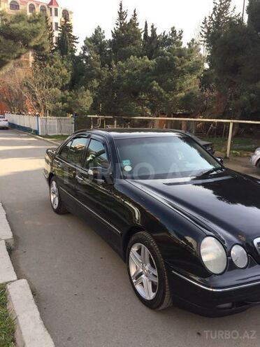 Mercedes E 240 2000, 295,000 km - 2.6 l - Bakı