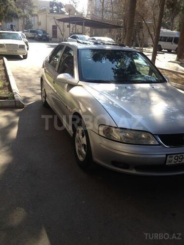 Opel Vectra 1999, 257,000 km - 1.8 л - Bakı
