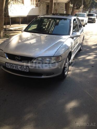 Opel Vectra 1999, 257,000 km - 1.8 л - Bakı