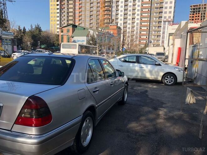 Mercedes C 180 1998, 124,500 km - 1.8 l - Bakı