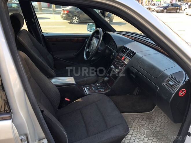 Mercedes C 180 1998, 124,500 km - 1.8 l - Bakı