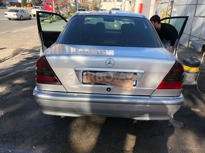 Mercedes C 180 1998, 124,500 km - 1.8 l - Bakı