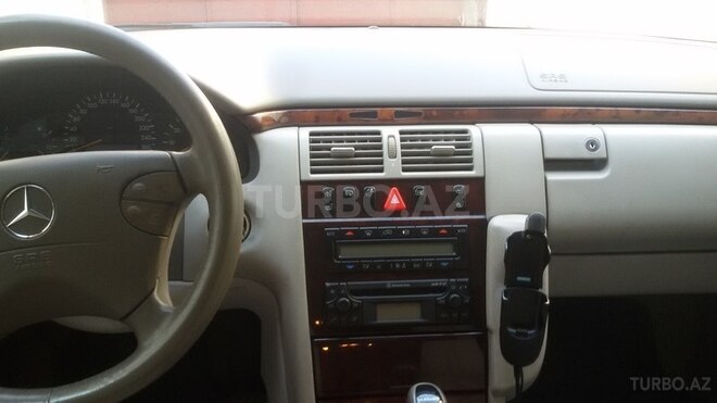 Mercedes E 240 2000, 165,000 km - 2.6 л - Bakı