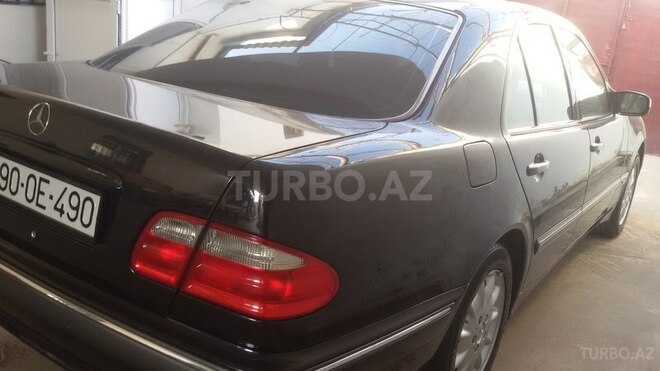 Mercedes E 240 2000, 165,000 km - 2.6 л - Bakı