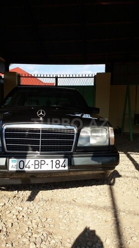 Mercedes E 200 1995, 4,490,860 km - 2.0 l - Ağcabədi