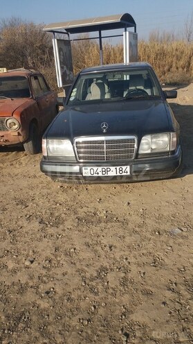 Mercedes E 200 1995, 4,490,860 km - 2.0 l - Ağcabədi