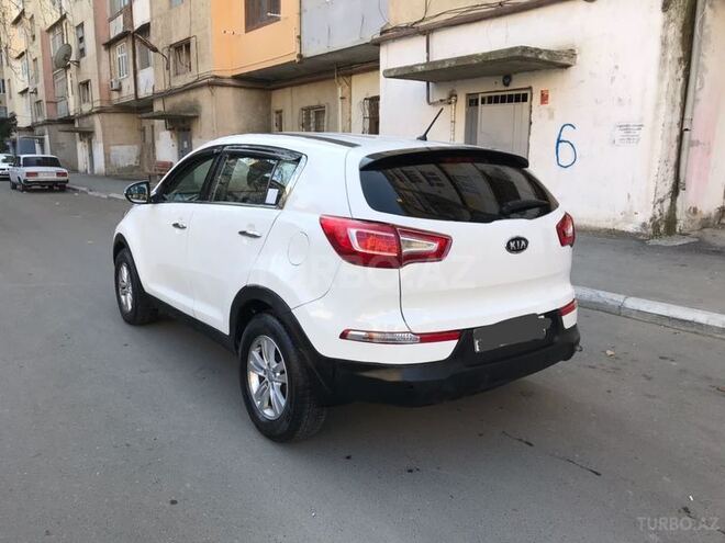 Kia Sportage 2011, 106,000 km - 2.0 l - Bakı